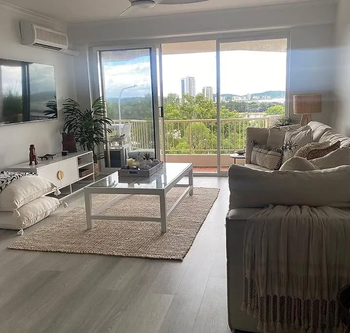גולד קוסט Currumbin Stunning Ocean Views!