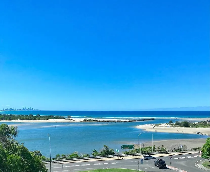 גולד קוסט Currumbin Stunning Ocean Views! דירה