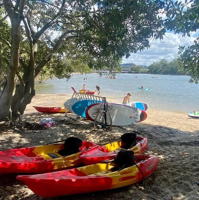 דירה גולד קוסט Currumbin Stunning Ocean Views!